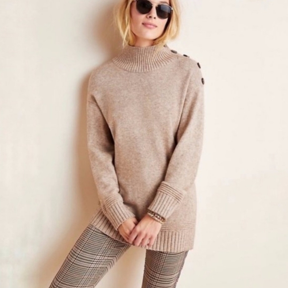 Anthropologie Sweaters - Anthropologie Margarita Tunic Sweater with Button detail